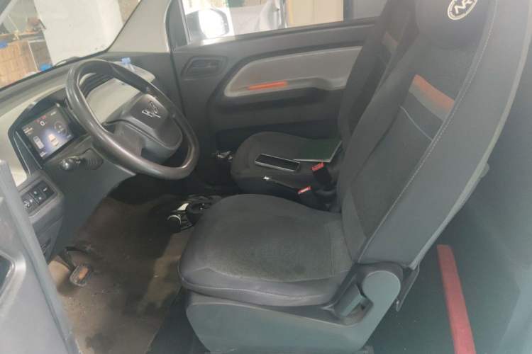 Used Wuling Hongguang MINIEV 2020 Freedom Version Lithium Iron Phosphate Left Front Seat