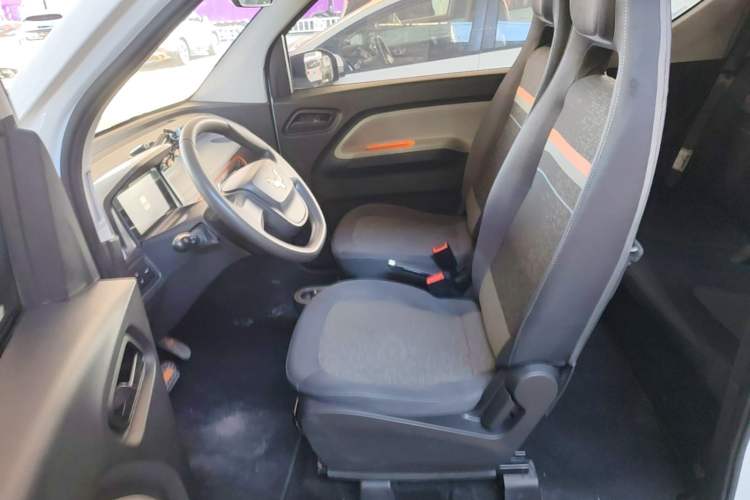 Used Wuling Hongguang MINIEV 2020 Enjoy Edition Lithium-Ion Battery Left Front Seat