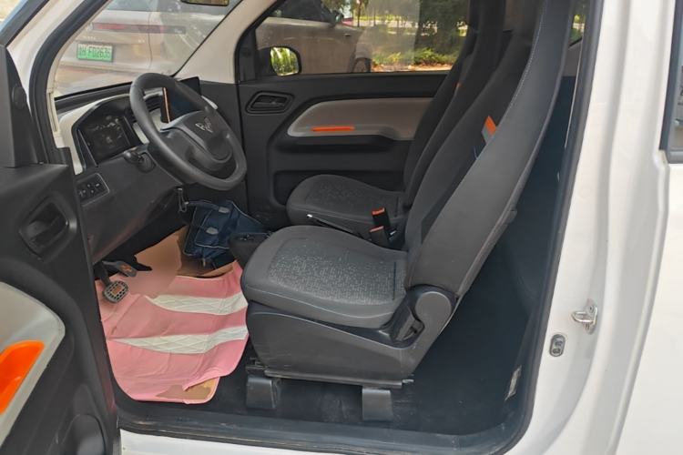 Used Wuling Hongguang MINIEV 2020 Freedom Version Lithium Iron Phosphate Left Front Seat