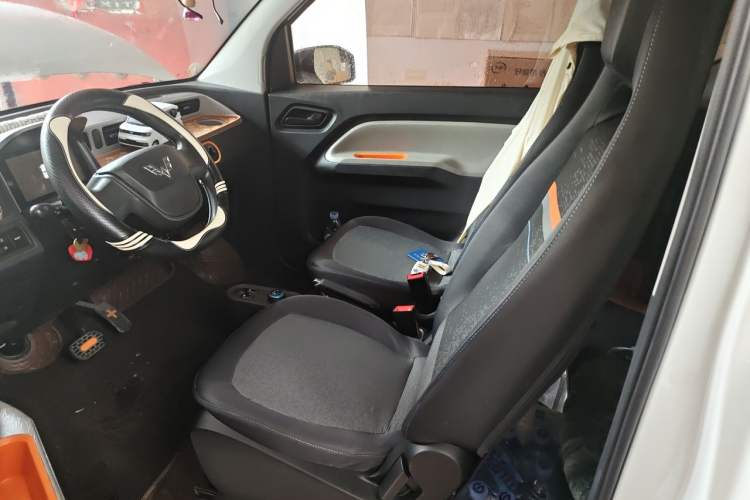 Used Wuling Hongguang MINIEV 2020 Freedom Version Lithium Iron Phosphate Left Front Seat