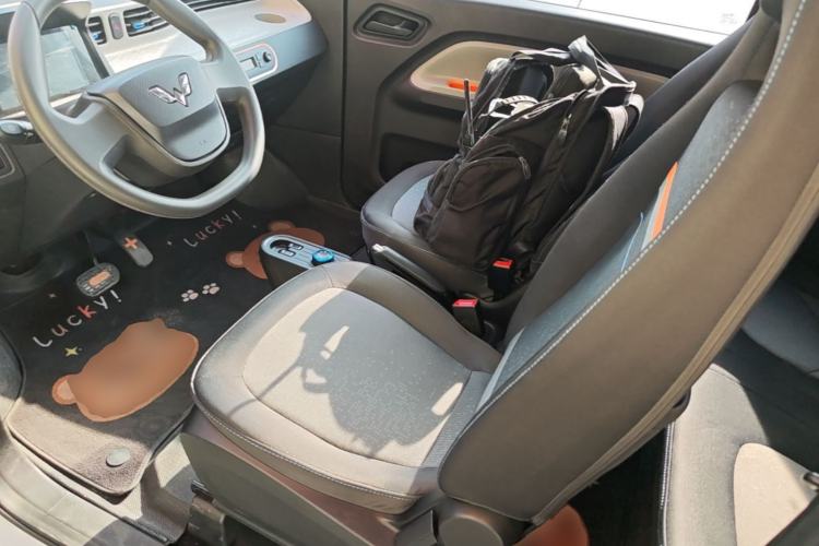 Used Wuling Hongguang MINIEV 2020 Enjoy Edition Lithium-Ion Battery Left Front Seat