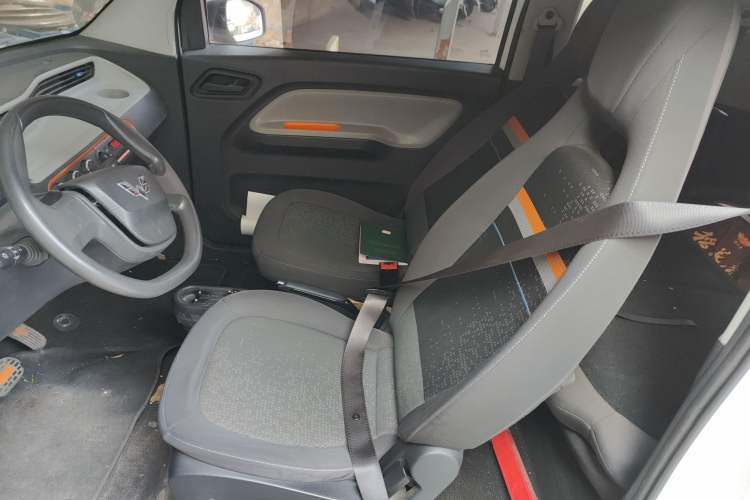 Used Wuling Hongguang MINIEV 2020 Lite Version Lithium Iron Phosphate Left Front Seat