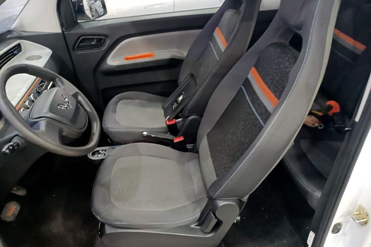 Used Wuling Hongguang MINIEV 2020 Enjoyment Model Lithium Iron Phosphate Left Front Seat