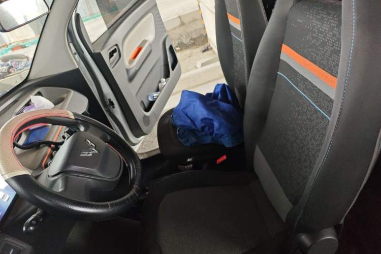 Used Wuling Hongguang MINIEV 2020 Enjoyment Model Lithium Iron Phosphate Left Front Seat