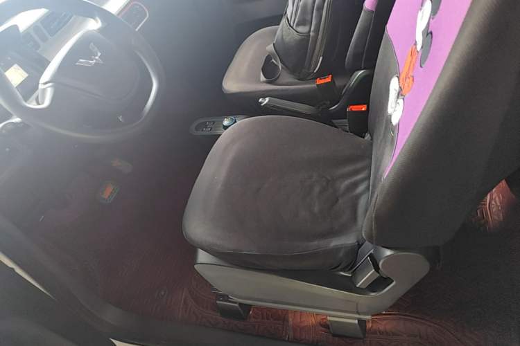 Used Wuling Hongguang MINIEV 2020 Lite Version Lithium Iron Phosphate Left Front Seat