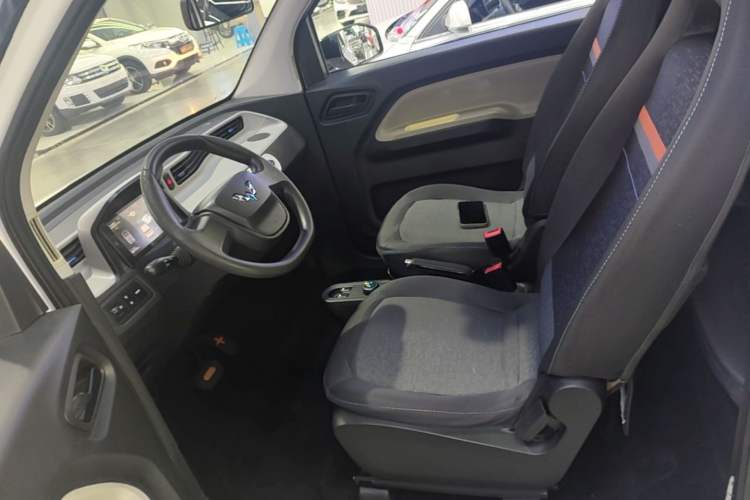 Used Wuling Hongguang MINIEV 2020 Enjoyment Model Lithium Iron Phosphate Left Front Seat
