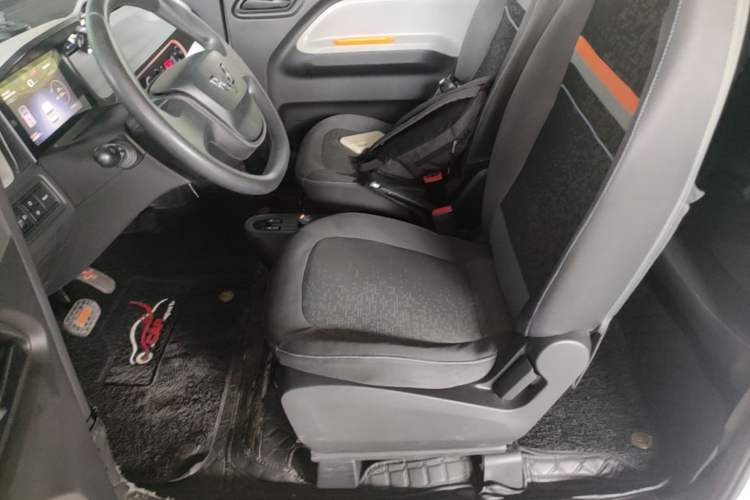 Used Wuling Hongguang MINIEV 2020 Enjoyment Model Lithium Iron Phosphate Left Front Seat