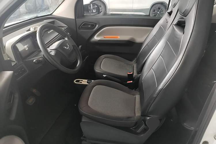 Used Wuling Hongguang MINIEV 2020 Enjoyment Model Lithium Iron Phosphate Left Front Seat