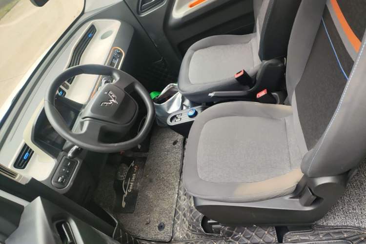 Used Wuling Hongguang MINIEV 2020 Zizai Version Lithium-NMC Left Front Seat