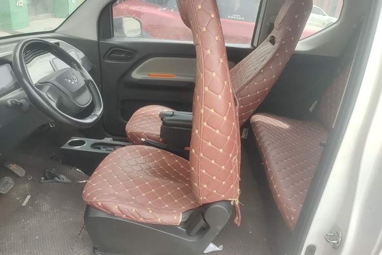 Used Wuling Hongguang MINIEV 2020 Zizai Version Lithium-NMC Left Front Seat