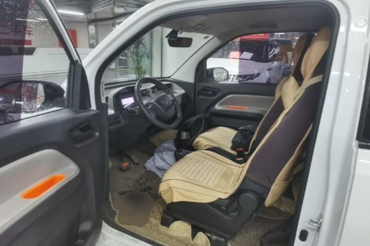 Used Wuling Hongguang MINIEV 2020 Freedom Version Lithium Iron Phosphate Left Front Seat
