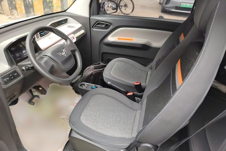 Used Wuling Hongguang MINIEV 2020 Freedom Version Lithium Iron Phosphate Left Front Seat