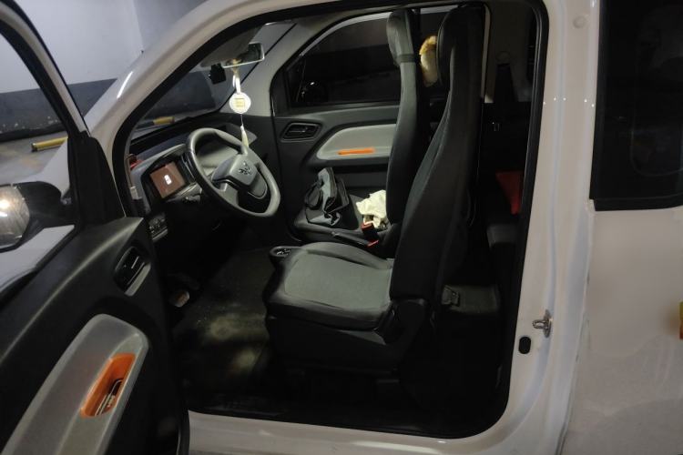Used Wuling Hongguang MINIEV 2020 Freedom Version Lithium Iron Phosphate Left Front Seat