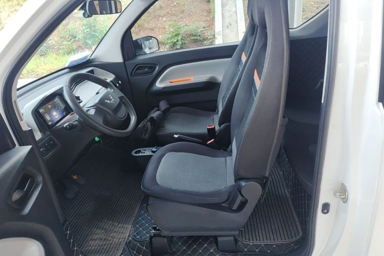 Used Wuling Hongguang MINIEV 2020 Enjoyment Model Lithium Iron Phosphate Left Front Seat
