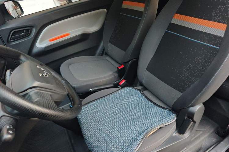 Used Wuling Hongguang MINIEV 2020 Zizai Version Lithium-NMC Left Front Seat