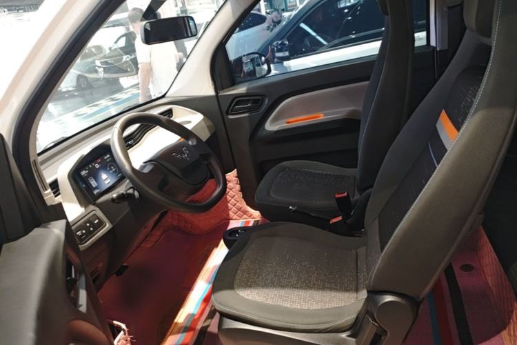 Used Wuling Hongguang MINIEV 2020 Freedom Version Lithium Iron Phosphate Left Front Seat
