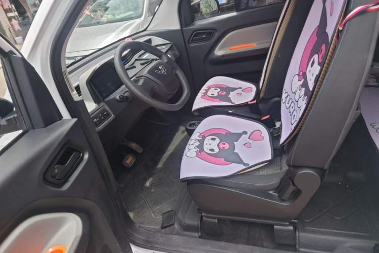 Used Wuling Hongguang MINIEV 2020 Zizai Version Lithium-NMC Left Front Seat