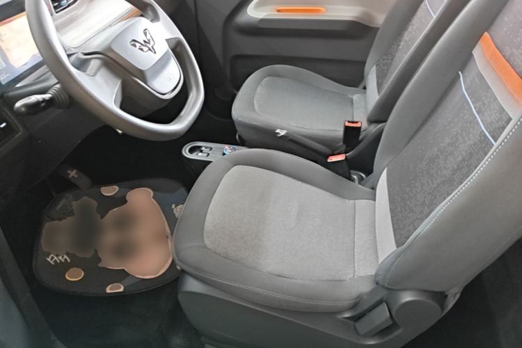 Used Wuling Hongguang MINIEV 2020 Zizai Version Lithium-NMC Left Front Seat