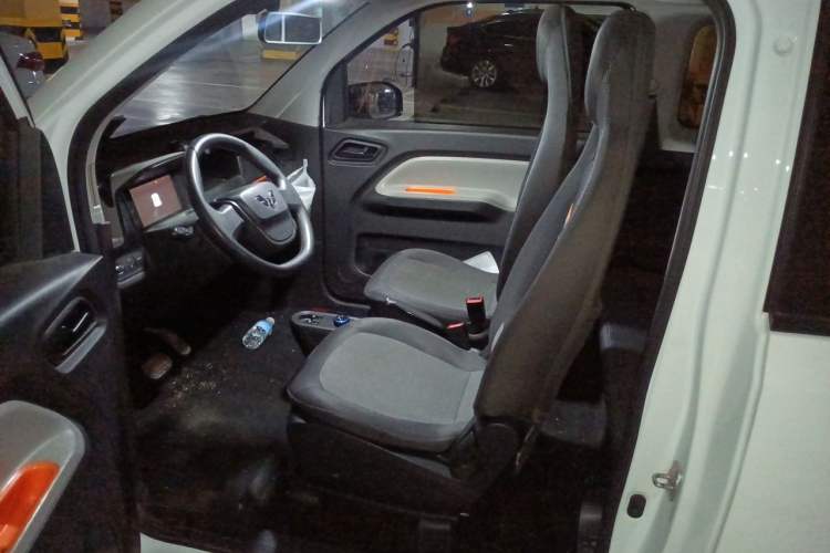 Used Wuling Hongguang MINIEV 2020 Freedom Version Lithium Iron Phosphate Left Front Seat