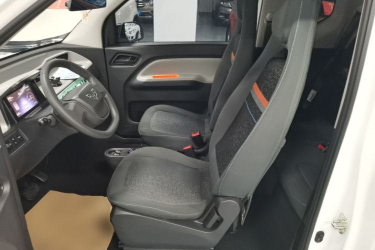 Used Wuling Hongguang MINIEV 2020 Enjoyment Model Lithium Iron Phosphate Left Front Seat