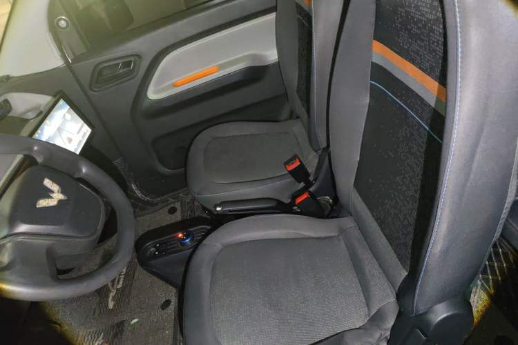 Used Wuling Hongguang MINIEV 2020 Zizai Version Lithium-NMC Left Front Seat