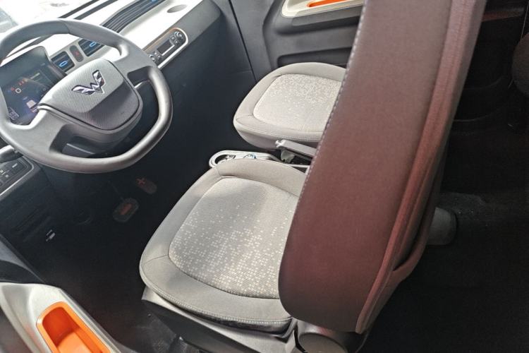 Used Wuling Hongguang MINIEV 2020 Freedom Version Lithium Iron Phosphate Left Front Seat