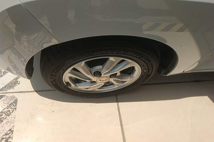 Used Wuling Hongguang MINIEV 2020 Enjoyment Model Lithium Iron Phosphate Left Front Wheel Hub