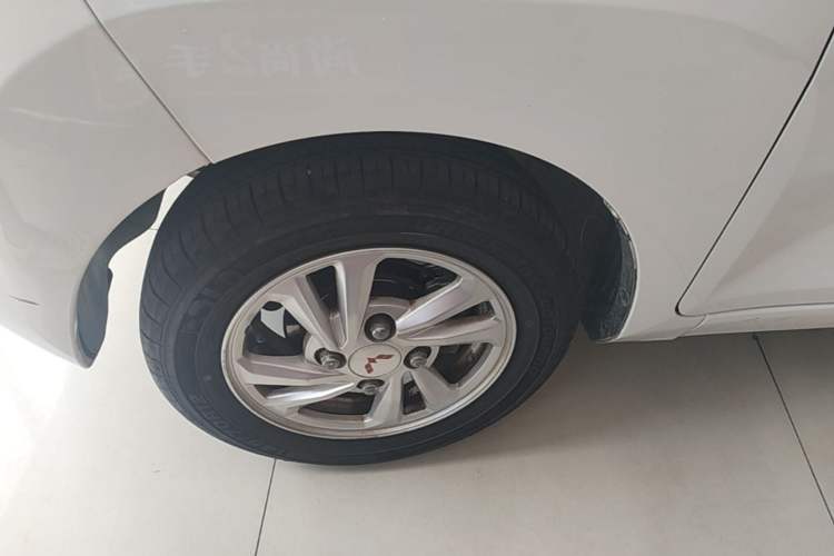 Used Wuling Hongguang MINIEV 2020 Enjoyment Model Lithium Iron Phosphate Left Front Wheel Hub
