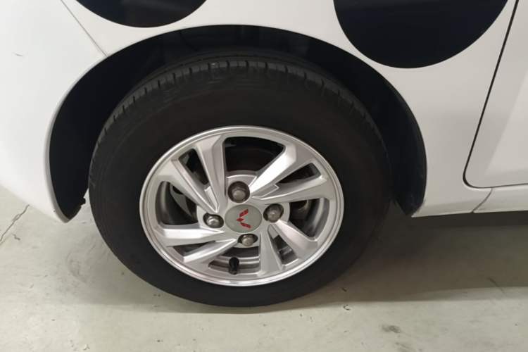 Used Wuling Hongguang MINIEV 2020 Enjoyment Model Lithium Iron Phosphate Left Front Wheel Hub