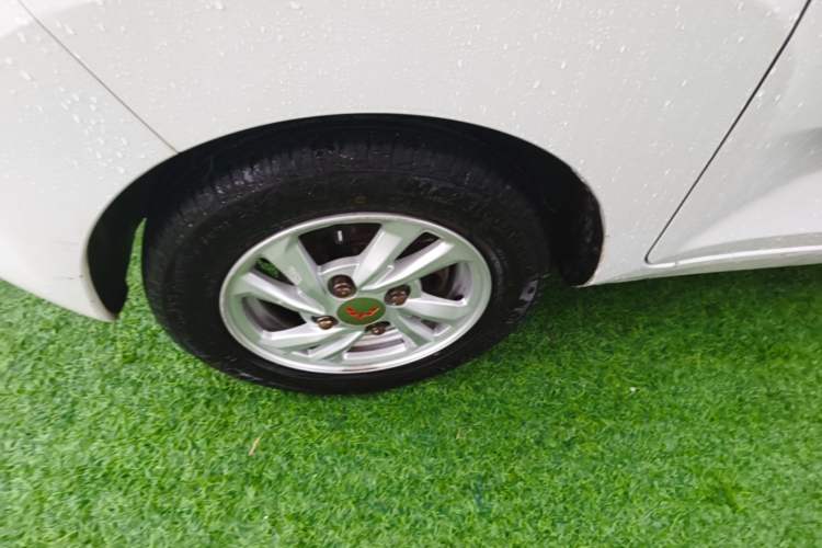 Used Wuling Hongguang MINIEV 2020 Enjoyment Model Lithium Iron Phosphate Left Front Wheel Hub