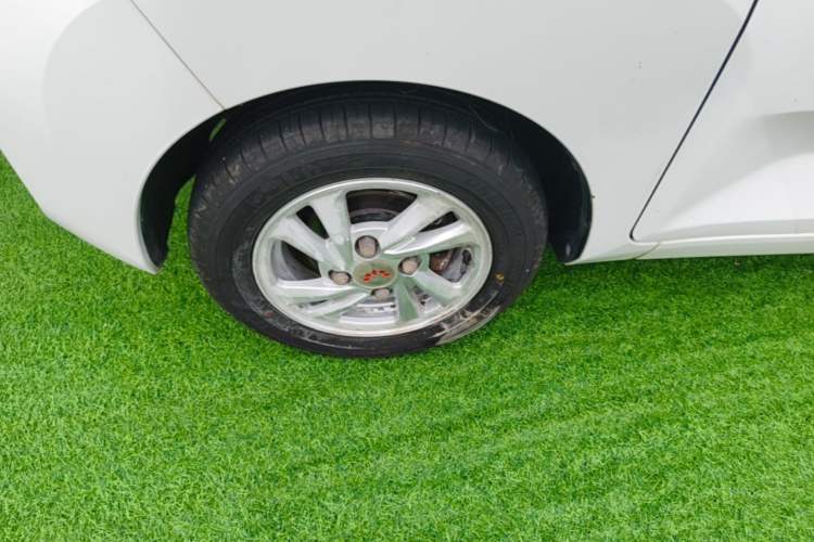 Used Wuling Hongguang MINIEV 2020 Enjoyment Model Lithium Iron Phosphate Left Front Wheel Hub