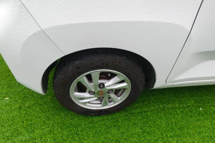 Used Wuling Hongguang MINIEV 2020 Enjoyment Model Lithium Iron Phosphate Left Front Wheel Hub