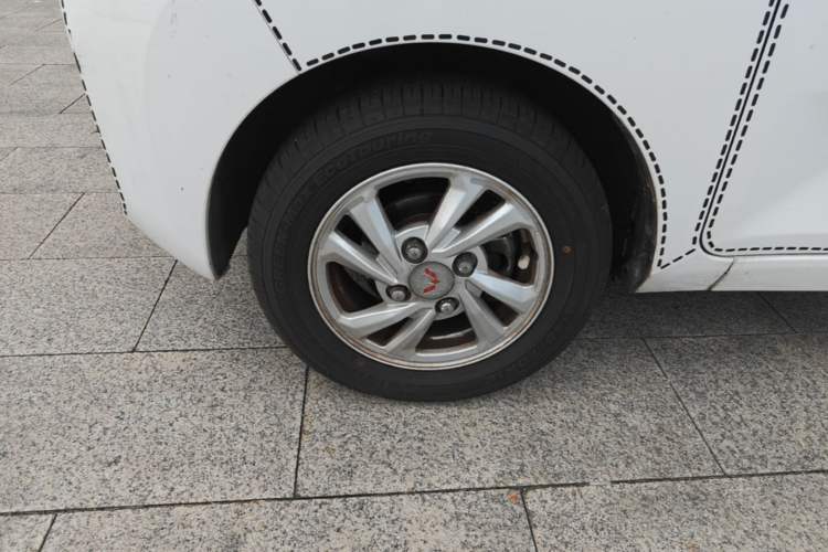 Used Wuling Hongguang MINIEV 2020 Enjoy Edition Lithium-Ion Battery Left Front Wheel Hub