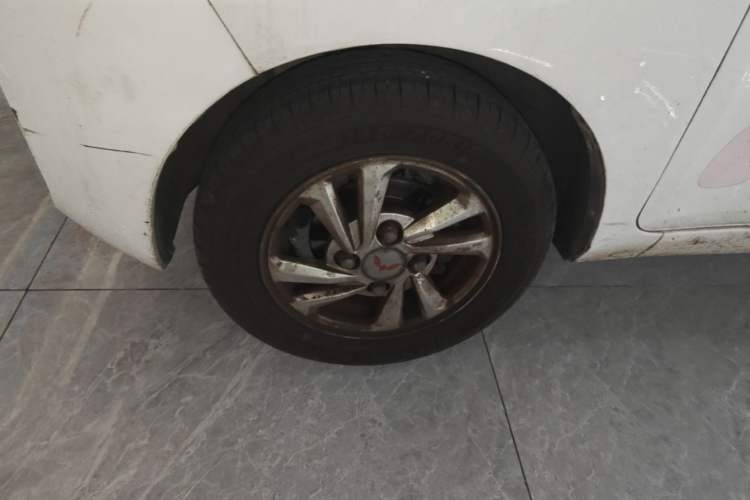 Used Wuling Hongguang MINIEV 2020 Enjoy Edition Lithium-Ion Battery Left Front Wheel Hub