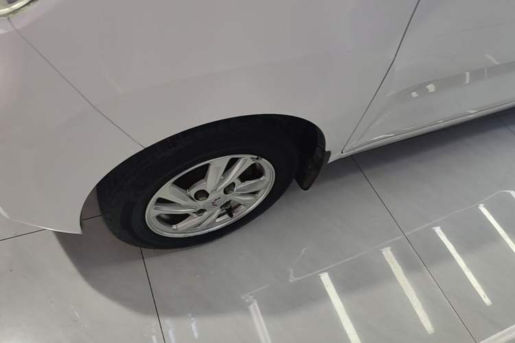 Used Wuling Hongguang MINIEV 2020 Enjoyment Model Lithium Iron Phosphate Left Front Wheel Hub