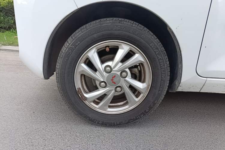 Used Wuling Hongguang MINIEV 2020 Enjoy Edition Lithium-Ion Battery Left Front Wheel Hub