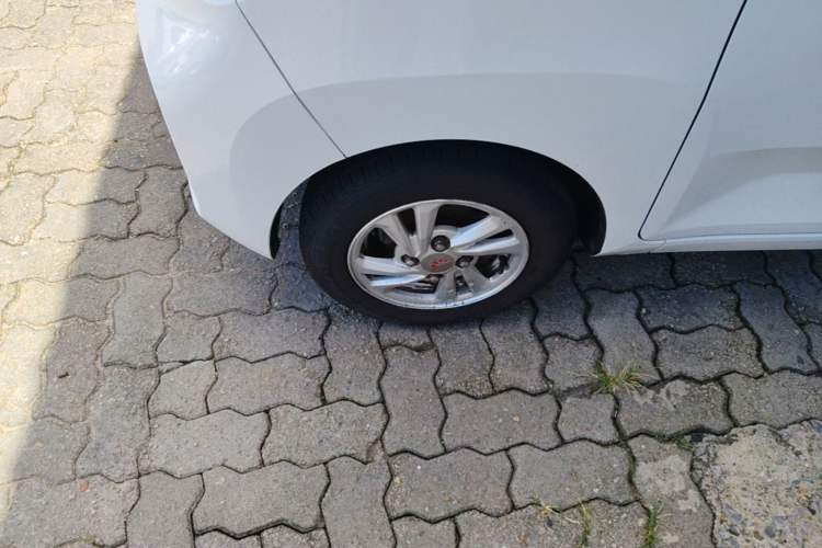 Used Wuling Hongguang MINIEV 2020 Enjoyment Model Lithium Iron Phosphate Left Front Wheel Hub