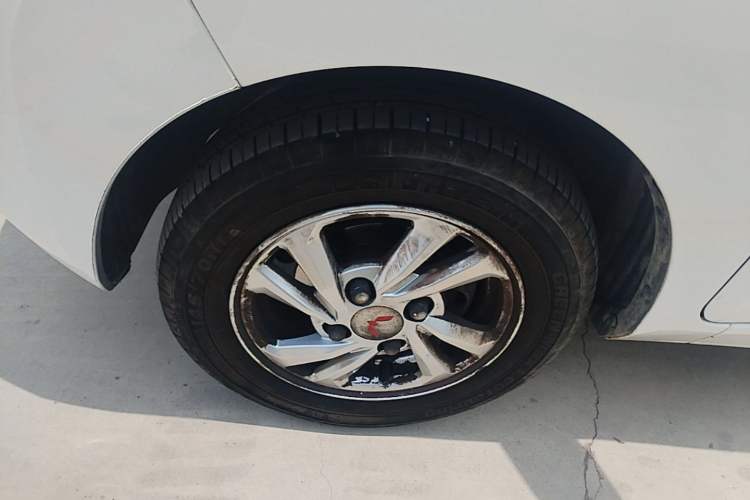 Used Wuling Hongguang MINIEV 2020 Freedom Version Lithium Iron Phosphate Left Front Wheel Hub