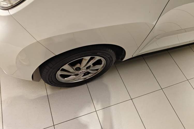 Used Wuling Hongguang MINIEV 2020 Enjoyment Model Lithium Iron Phosphate Left Front Wheel Hub