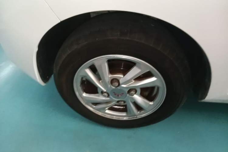 Used Wuling Hongguang MINIEV 2020 Enjoyment Model Lithium Iron Phosphate Left Front Wheel Hub