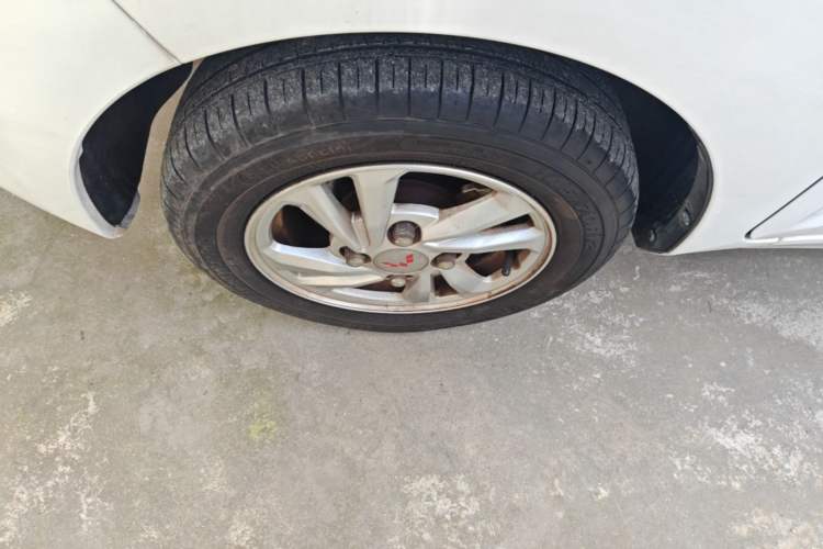 Used Wuling Hongguang MINIEV 2020 Freedom Version Lithium Iron Phosphate Left Front Wheel Hub