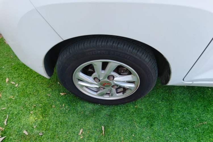 Used Wuling Hongguang MINIEV 2020 Enjoyment Model Lithium Iron Phosphate Left Front Wheel Hub