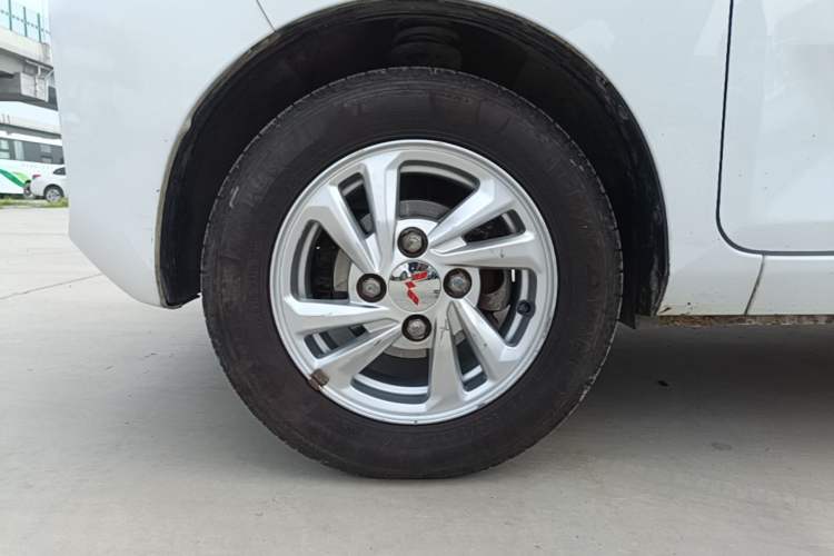Used Wuling Hongguang MINIEV 2020 Enjoyment Model Lithium Iron Phosphate Left Front Wheel Hub