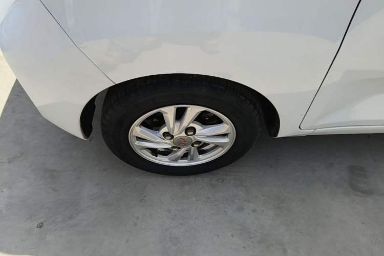 Used Wuling Hongguang MINIEV 2020 Enjoyment Model Lithium Iron Phosphate Left Front Wheel Hub