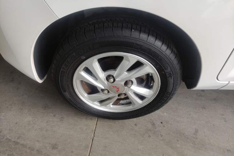 Used Wuling Hongguang MINIEV 2020 Enjoyment Model Lithium Iron Phosphate Left Front Wheel Hub