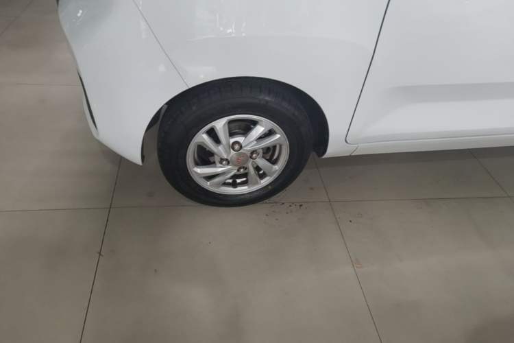 Used Wuling Hongguang MINIEV 2020 Enjoyment Model Lithium Iron Phosphate Left Front Wheel Hub