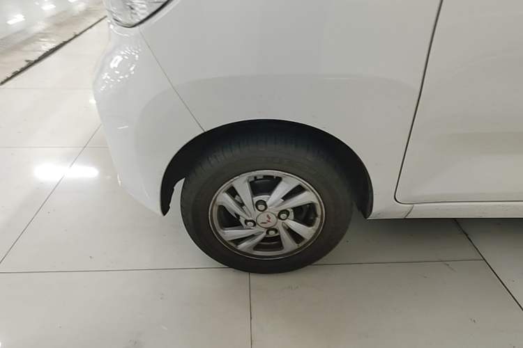 Used Wuling Hongguang MINIEV 2020 Freedom Version Lithium Iron Phosphate Left Front Wheel Hub