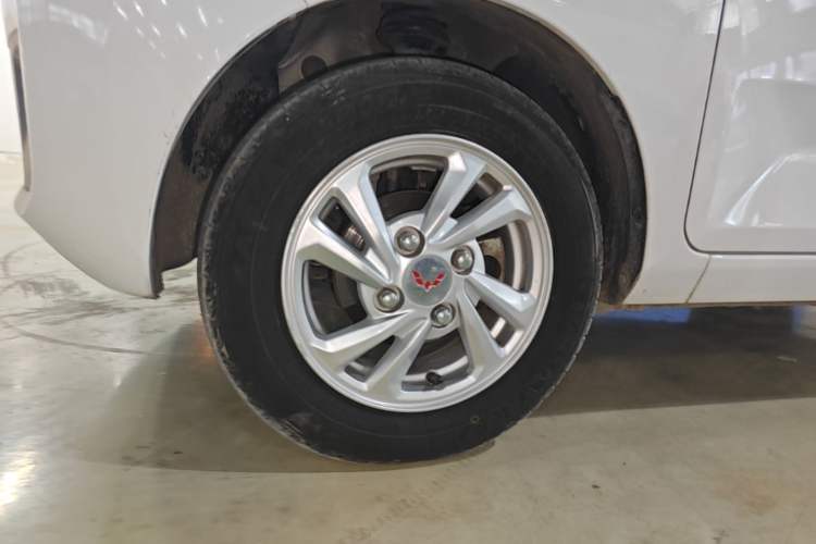 Used Wuling Hongguang MINIEV 2020 Enjoyment Model Lithium Iron Phosphate Left Front Wheel Hub