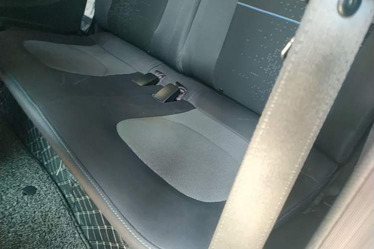 Used Wuling Hongguang MINIEV 2020 Enjoyment Model Lithium Iron Phosphate Left Rear Seat
