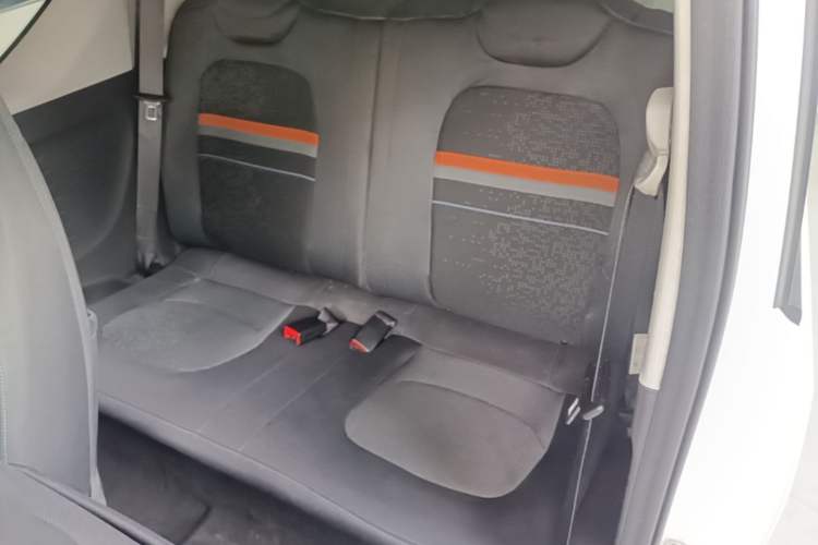 Used Wuling Hongguang MINIEV 2020 Enjoyment Model Lithium Iron Phosphate Left Rear Seat